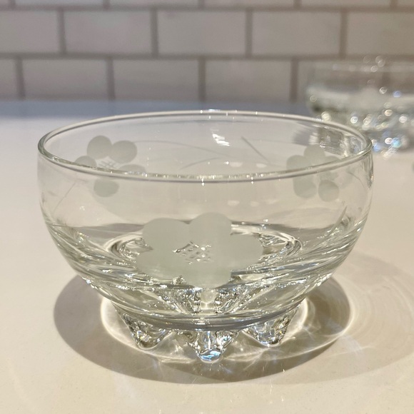 Set of  10 Vintage Glass Serving Bowls with Silver Trays - Picture 8 of 8